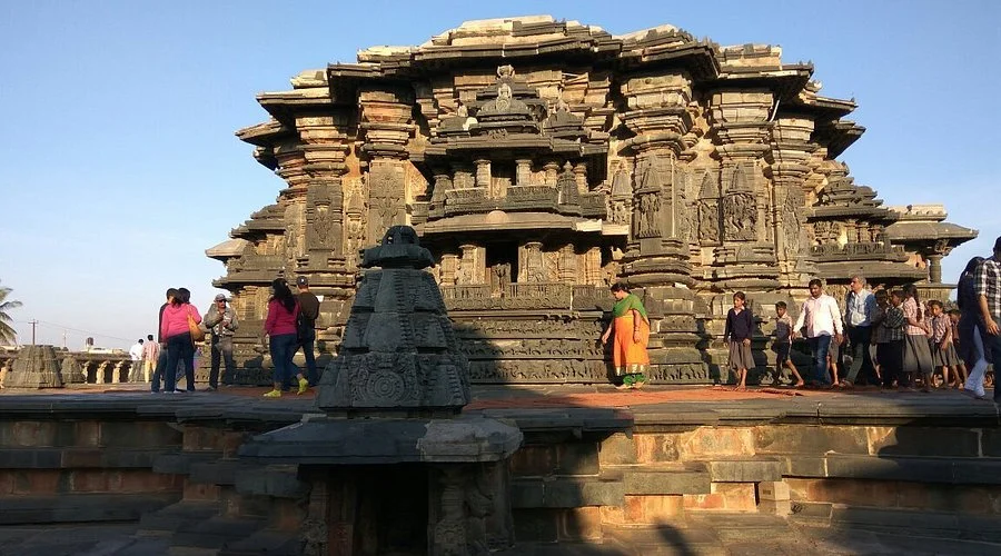 Hoysaleswara_Temple